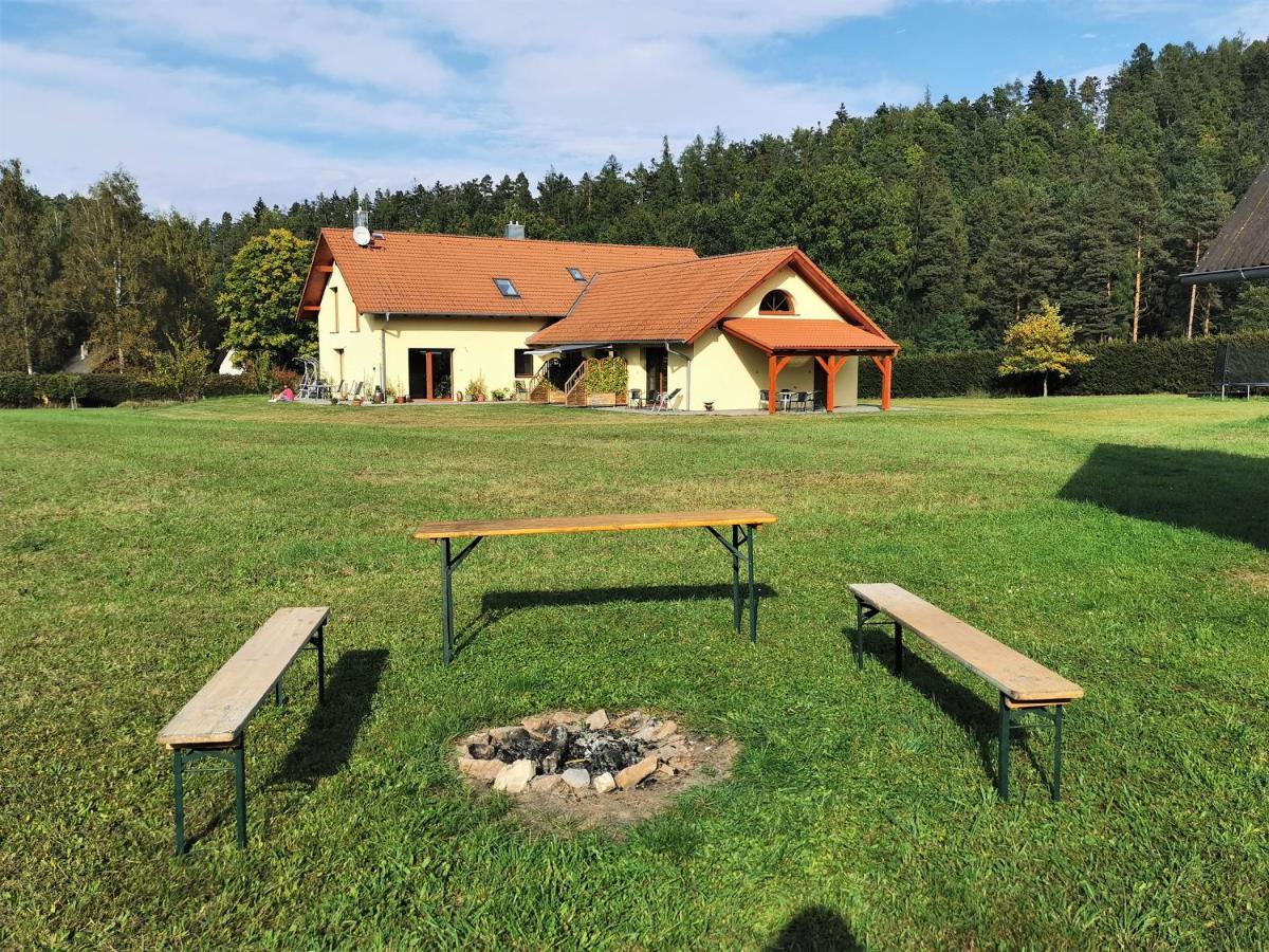 Penzion Hastrman Doudleby Exterior foto